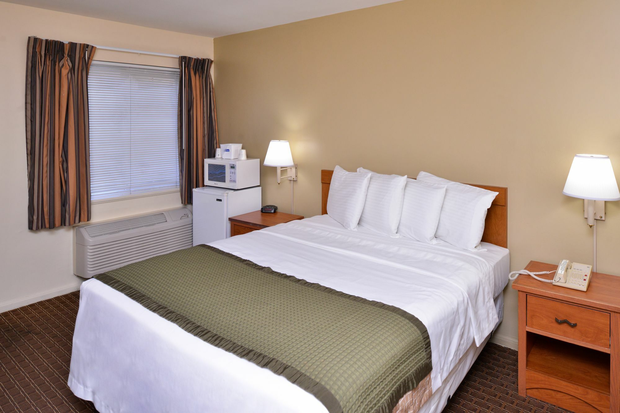 Travelodge By Wyndham Eugene Downtown/University Of Oregon Zewnętrze zdjęcie