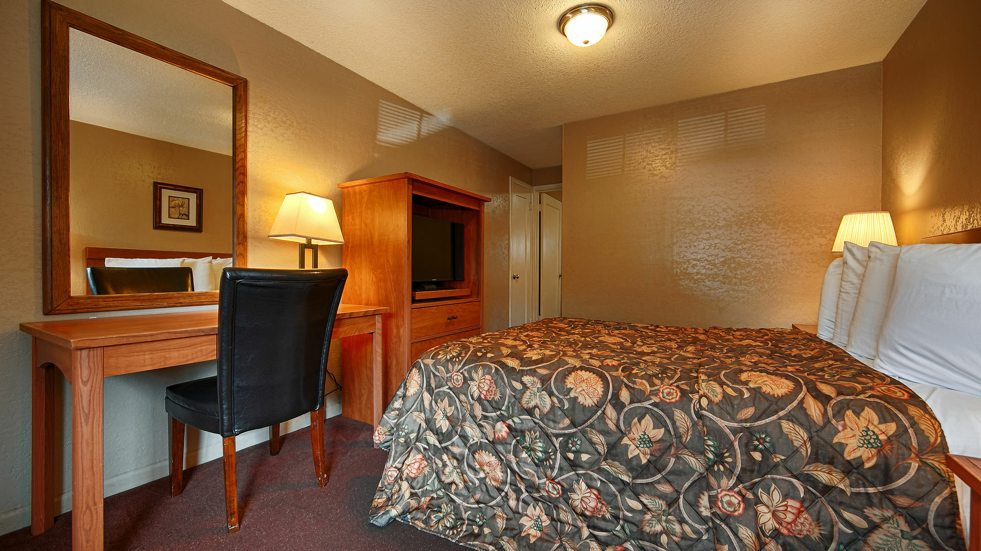 Travelodge By Wyndham Eugene Downtown/University Of Oregon Zewnętrze zdjęcie
